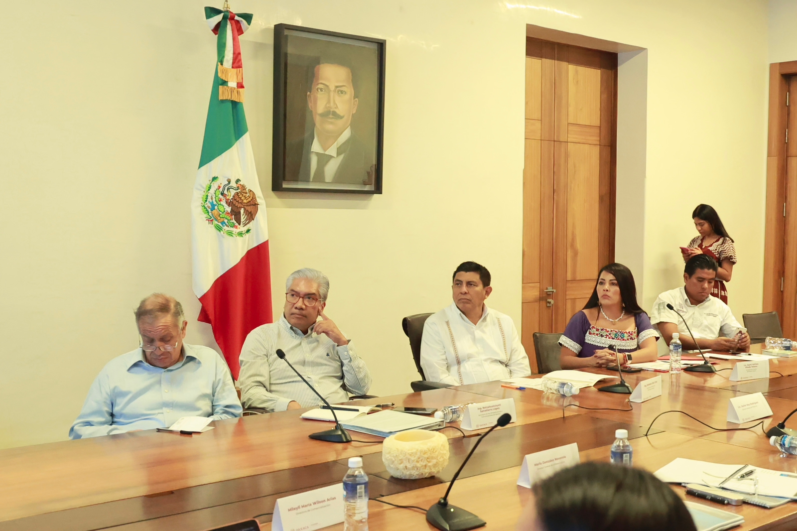 El Gobierno del Estado y Fonatur acordaron acciones para realizar la rehabilitación del CIP Huatulco