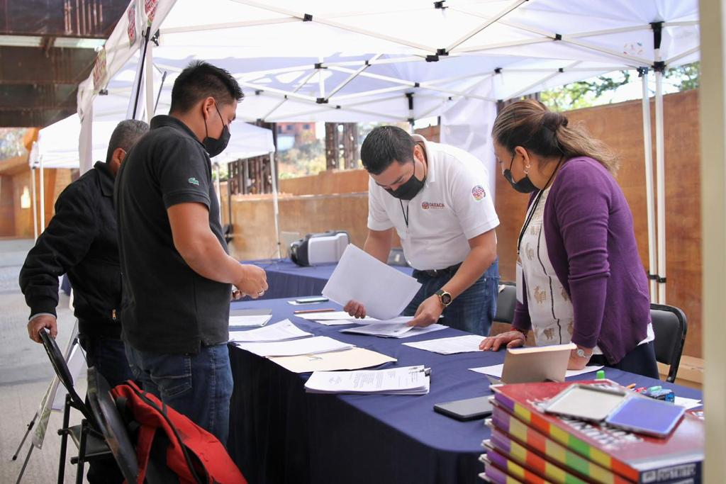 Gobierno de Oaxaca inicia acreditación de nuevas autoridades municipales