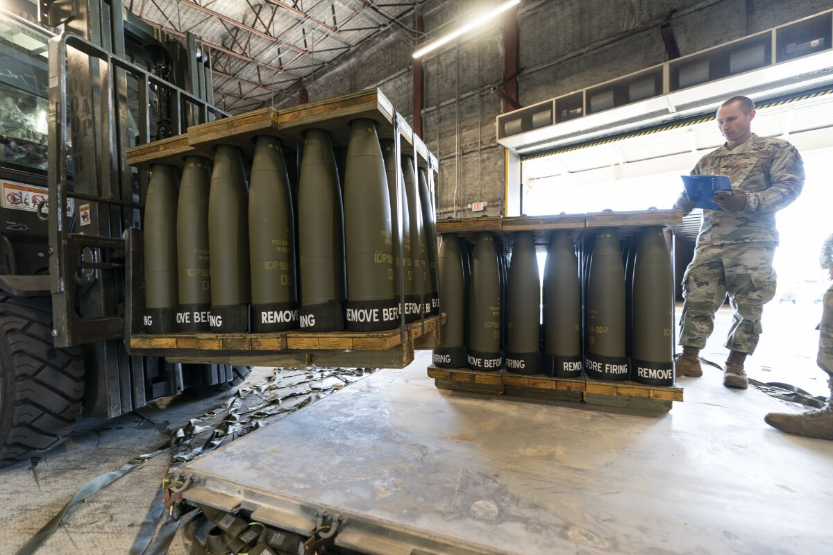 EEUU anuncia una ayuda militar a Ucrania de 3,750 millones de dólares