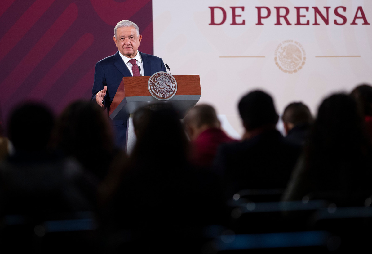 AMLO dice que sí se va a extinguir Notimex cuando se llegue a acuerdo con trabajadores
