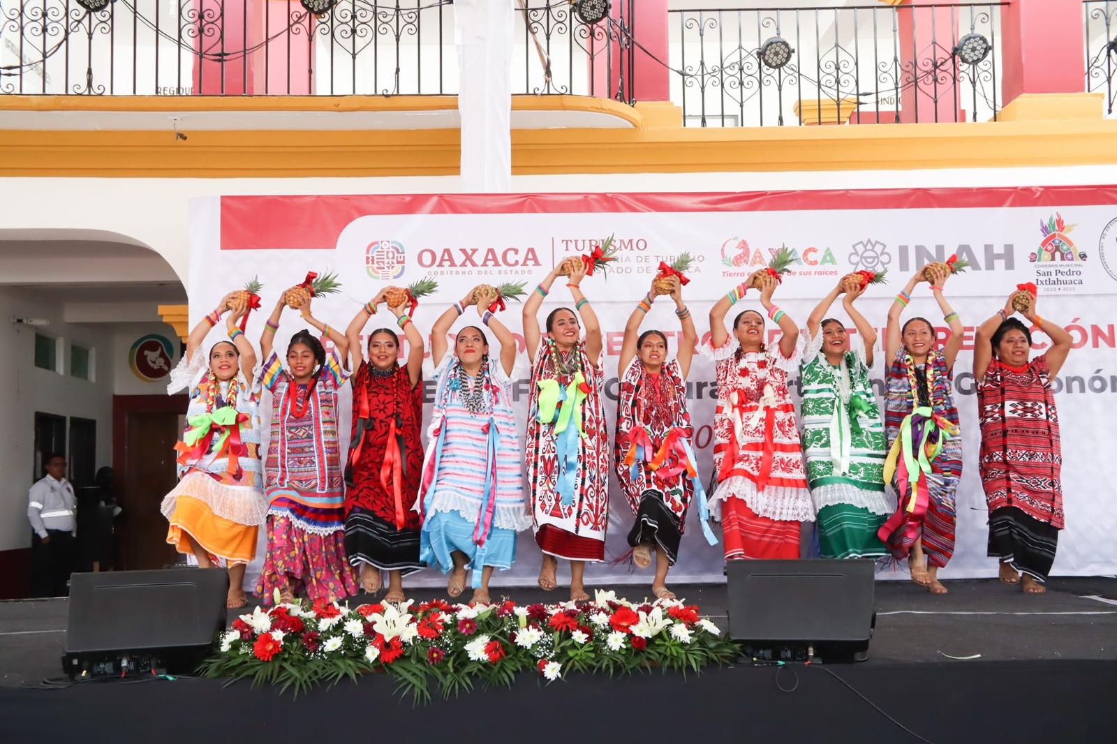 Lleva CCO expresiones culturales a Expoferia Cultural de San Pedro Ixtlahuaca