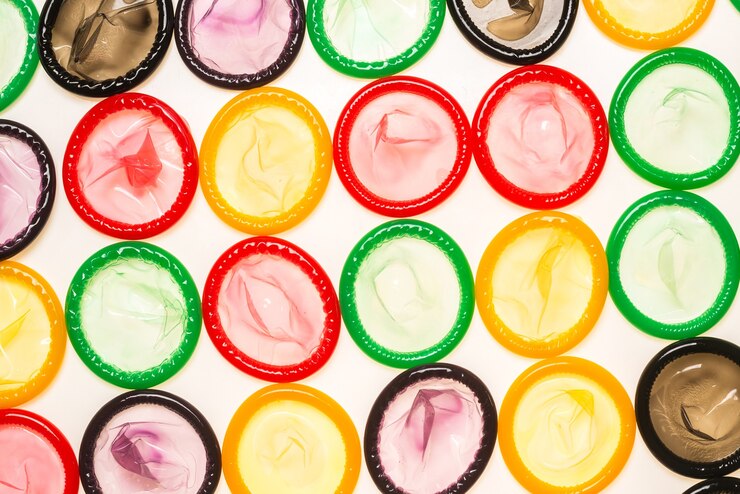 Alertan por condones falsos de la marca “Sico”