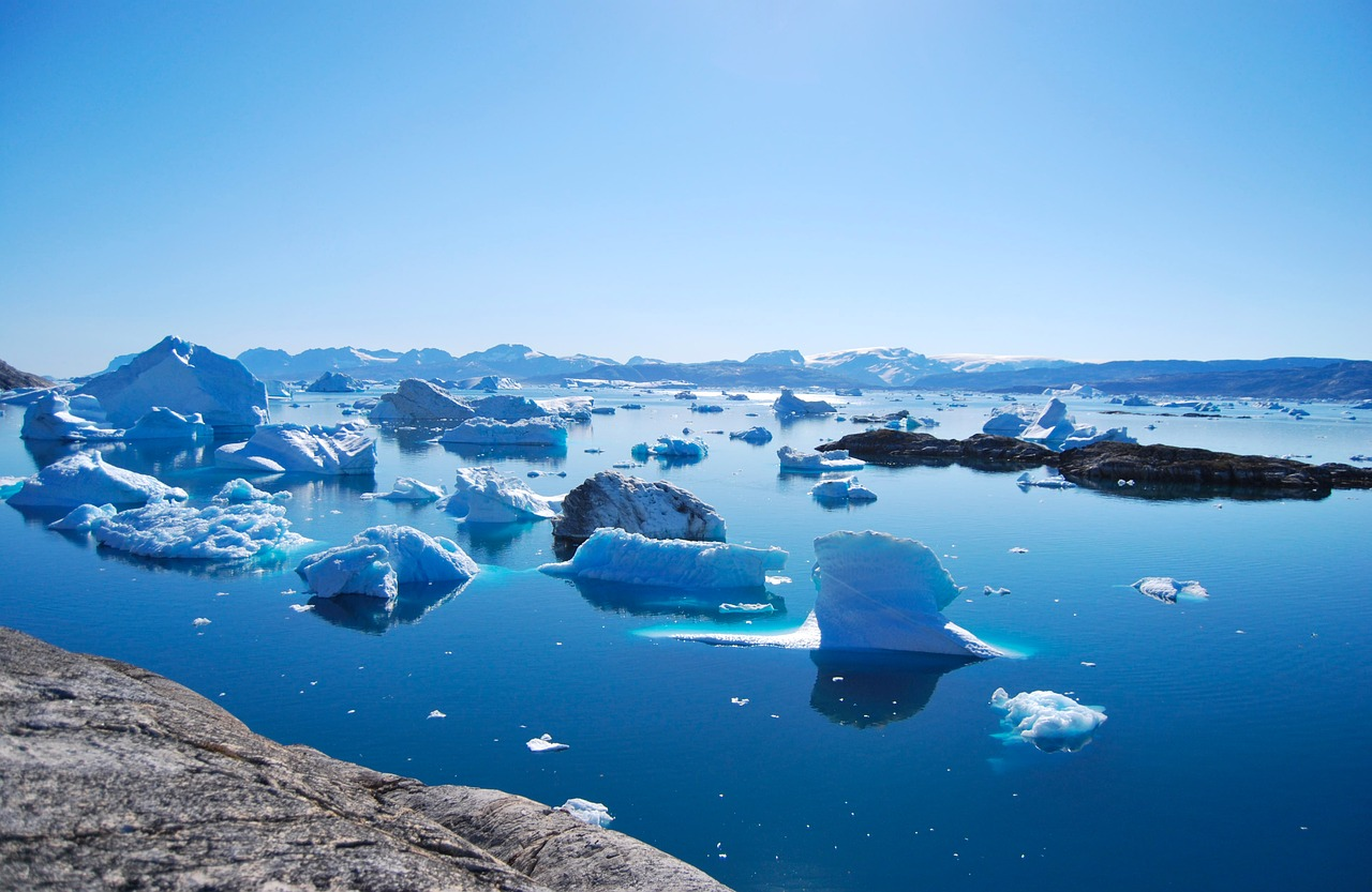 Derretimiento de glaciar en Groenlandia indica aumento más rápido del nivel del mar
