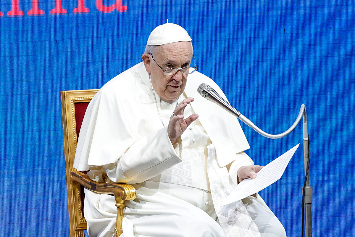 Papa Francisco llama a italianos a tener más hijos en lugar de mascotas