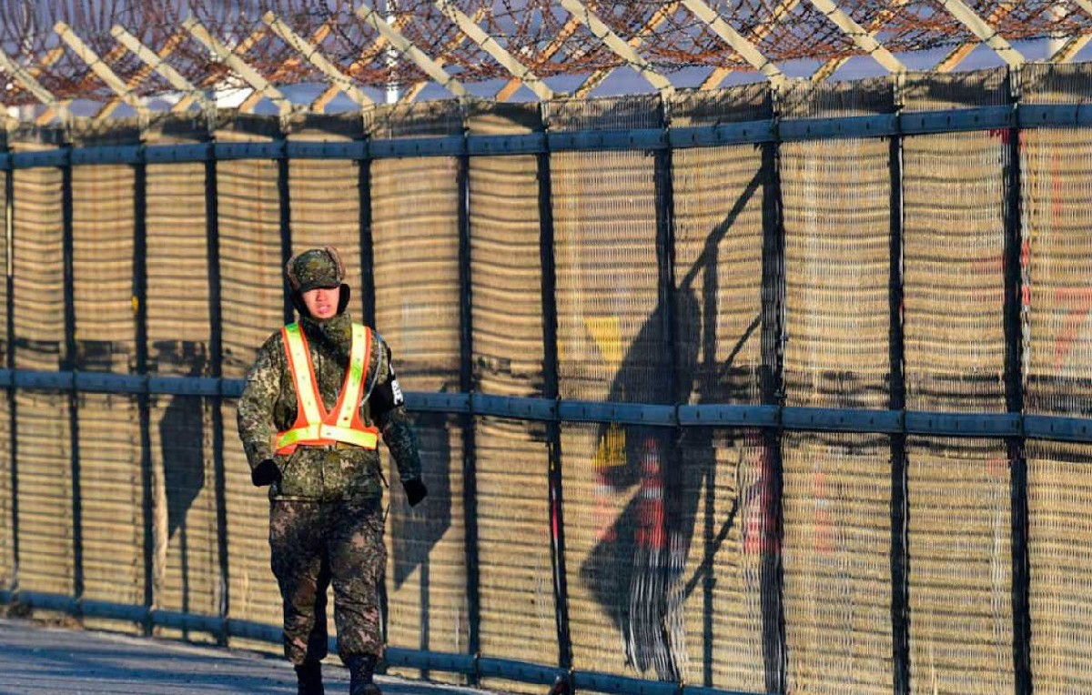 Norcoreanos cruzan a Corea del Sur por frontera marítima abandonando su país