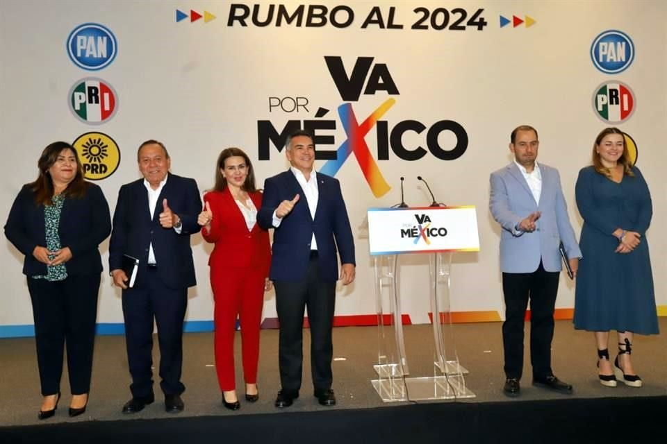 Ex consejeros del INE ya le organizan elección primaria a oposición