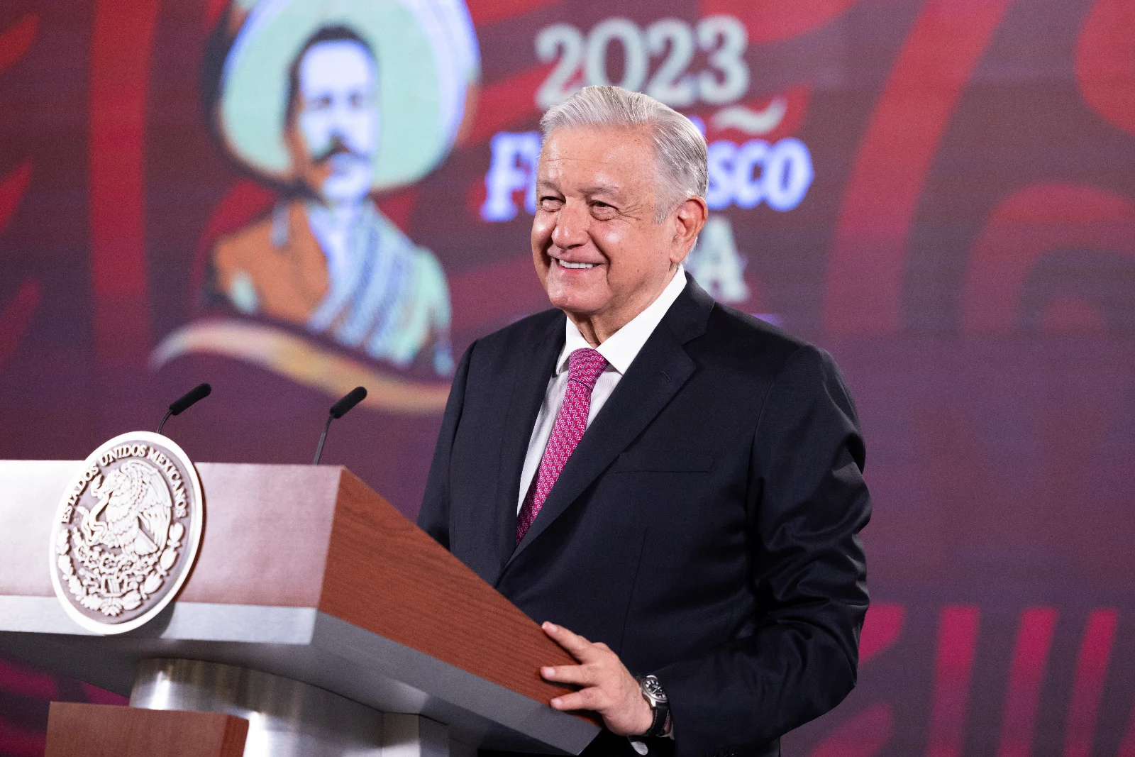 “Son los mismos de siempre”: AMLO tras anuncio de método de selección del candidato opositor