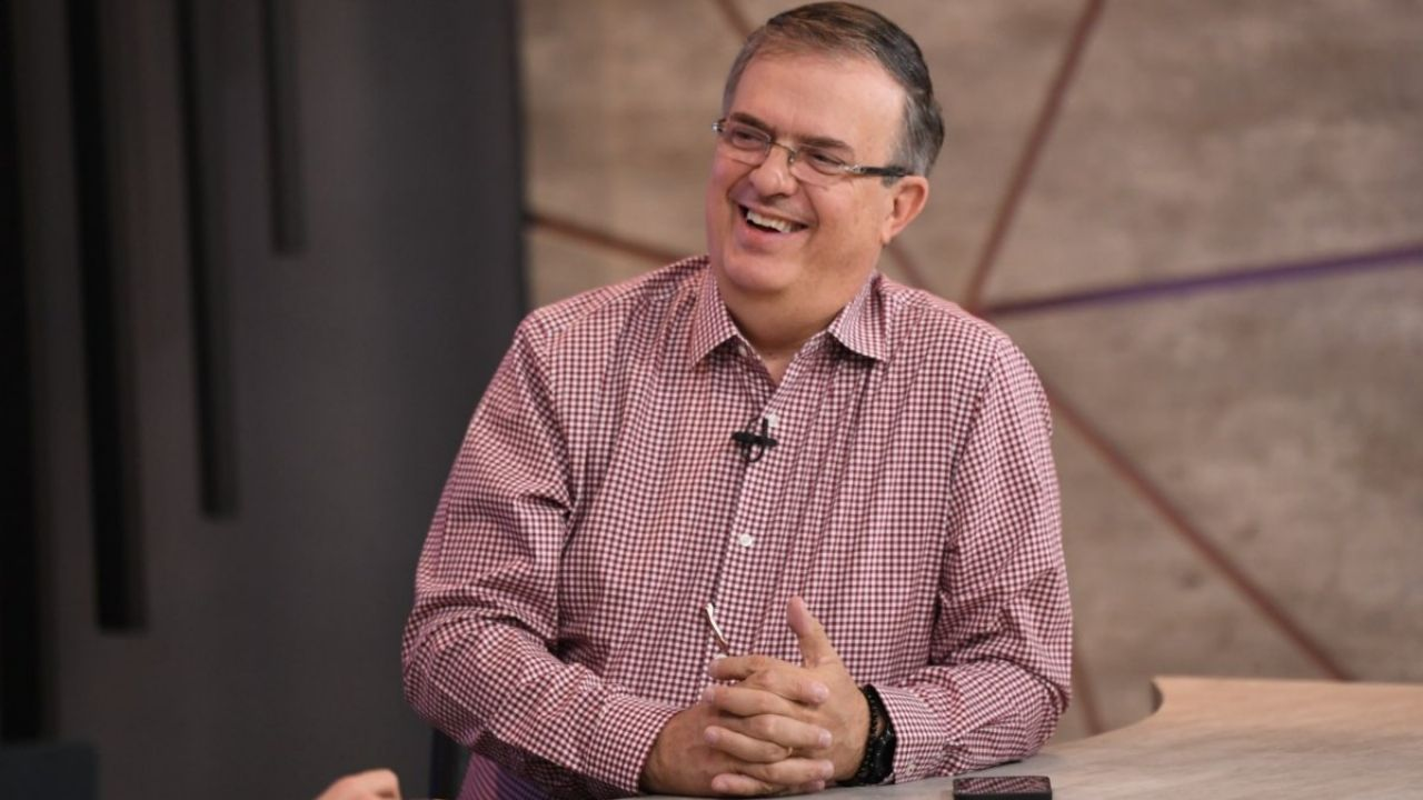 Todos prometen, pero Morena solo llama al orden a Ebrard.