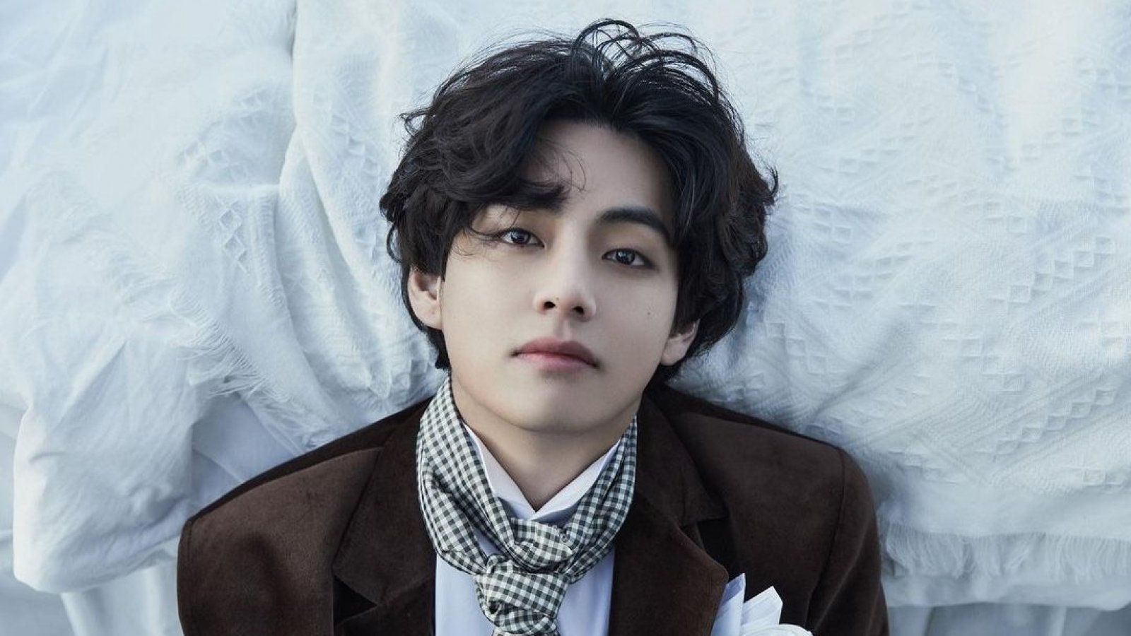 V, de BTS, lanza ‘Layover’ su primer álbum en solitario