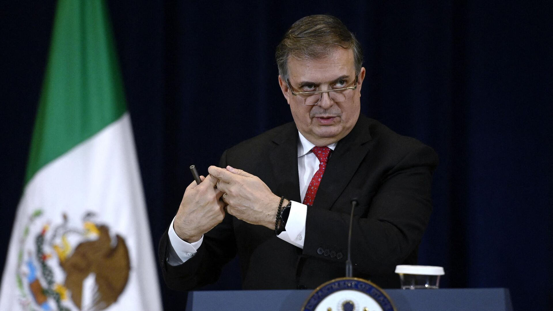 Ebrard presenta juicio ante el TEPJF contra Comisión de Honestidad y Justicia de Morena