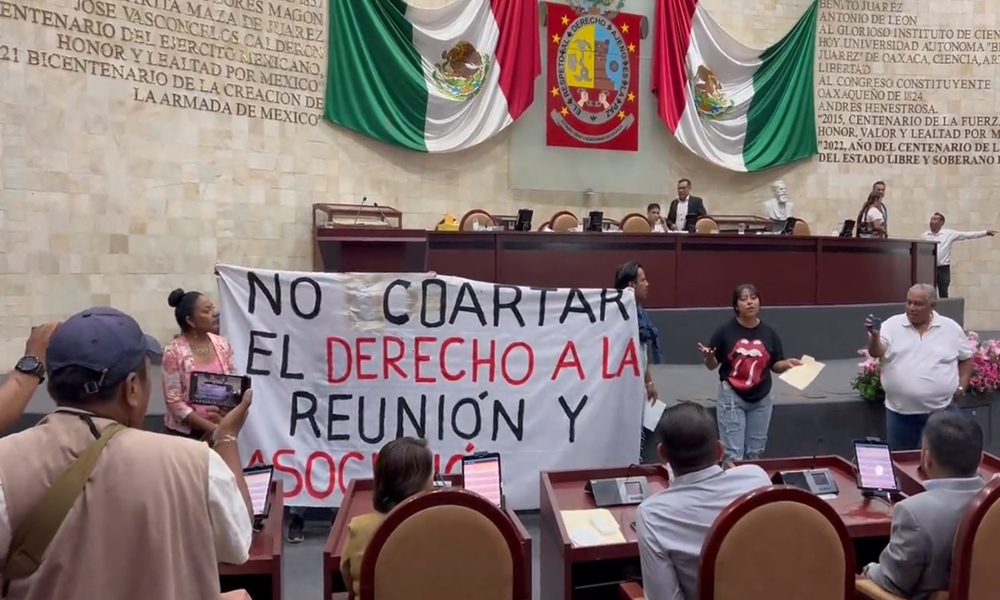 IRRUMPE PROTESTA DE UTVCO EN EL CONGRESO LOCAL.