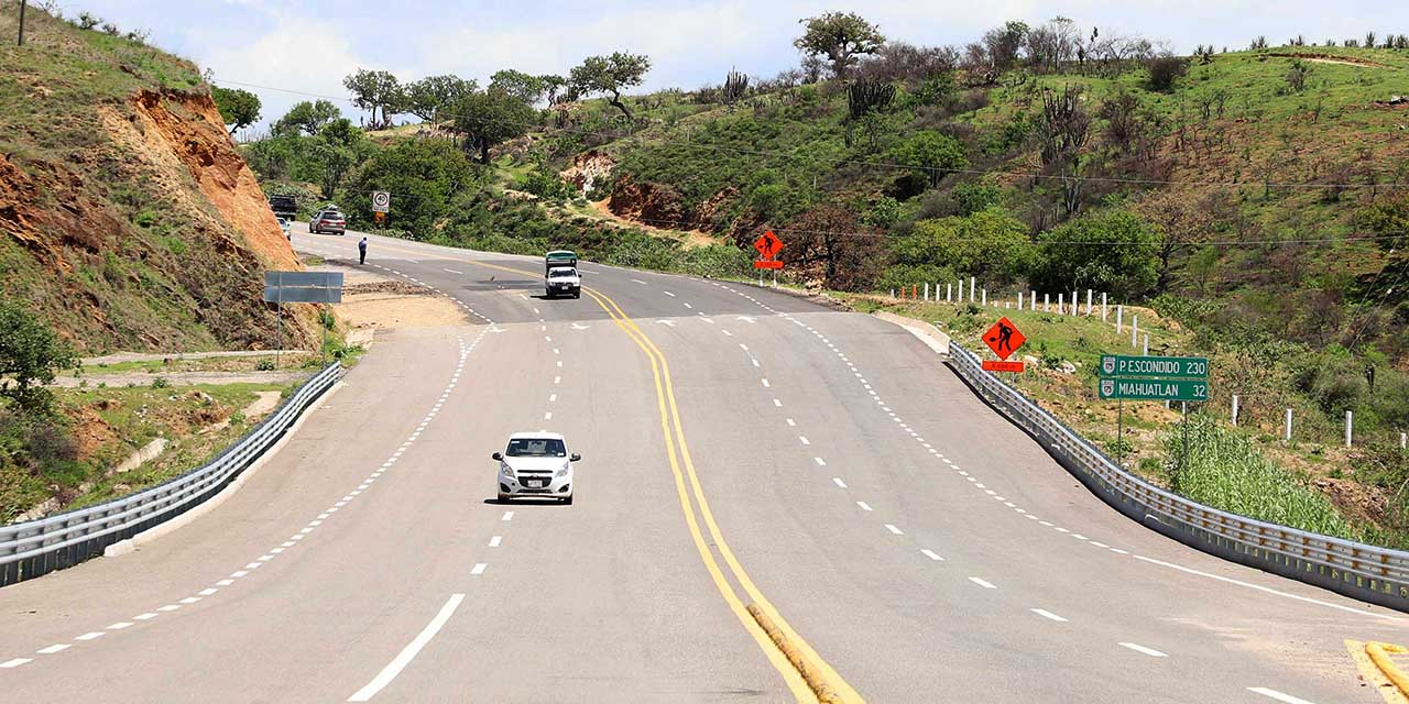 Carretera Oaxaca-Puerto Escondido será inaugurada en noviembre: amlo.