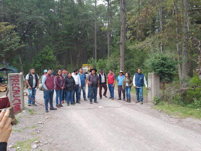 Tras 22 meses de bloqueo liberan el camino hacia Santiago Textitlán.
