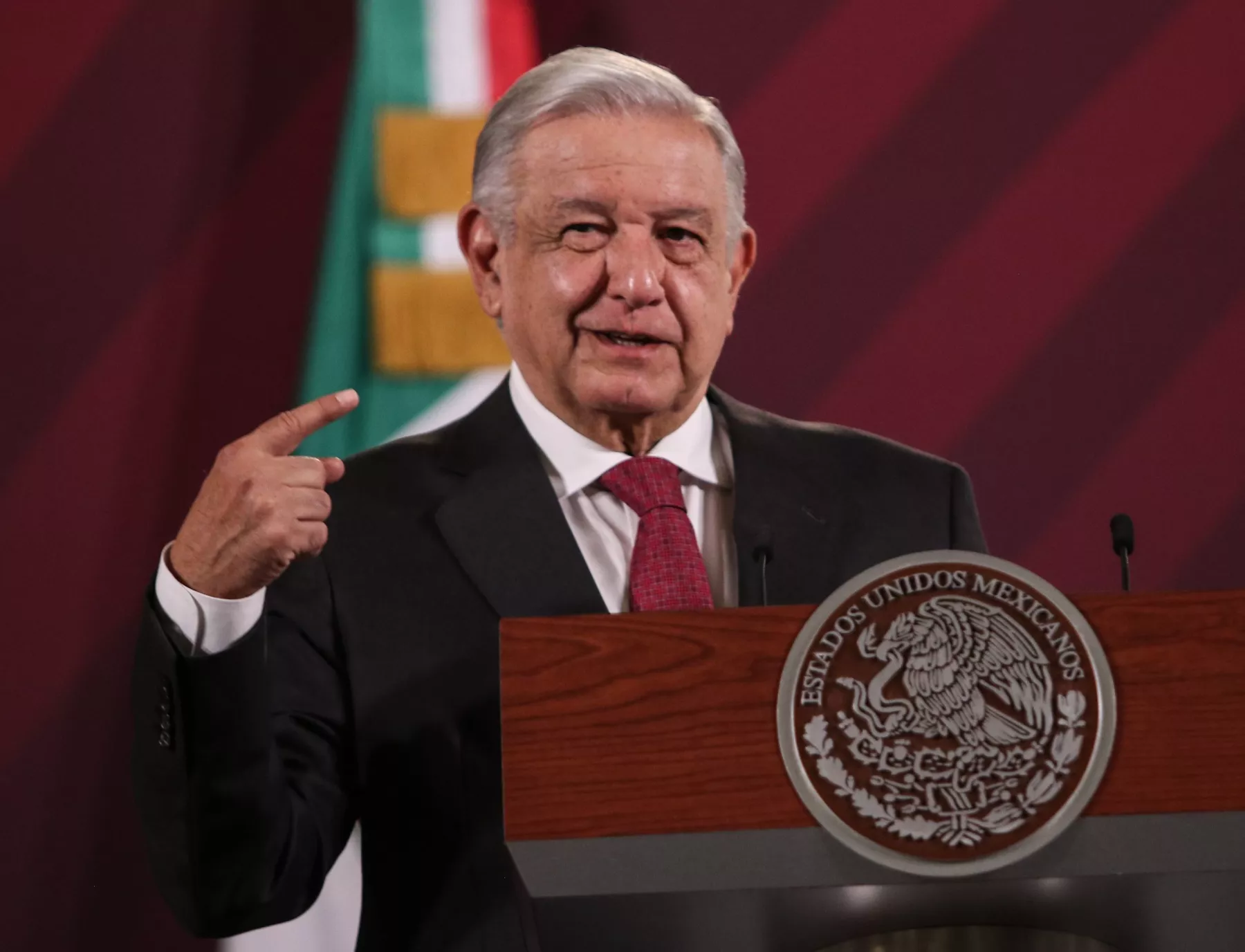 AMLO llama a permitir que Bernardo Arévalo asuma como presidente en Guatemala