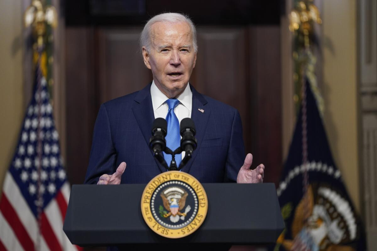 Biden enviará delegación de alto nivel a México para hablar de migración