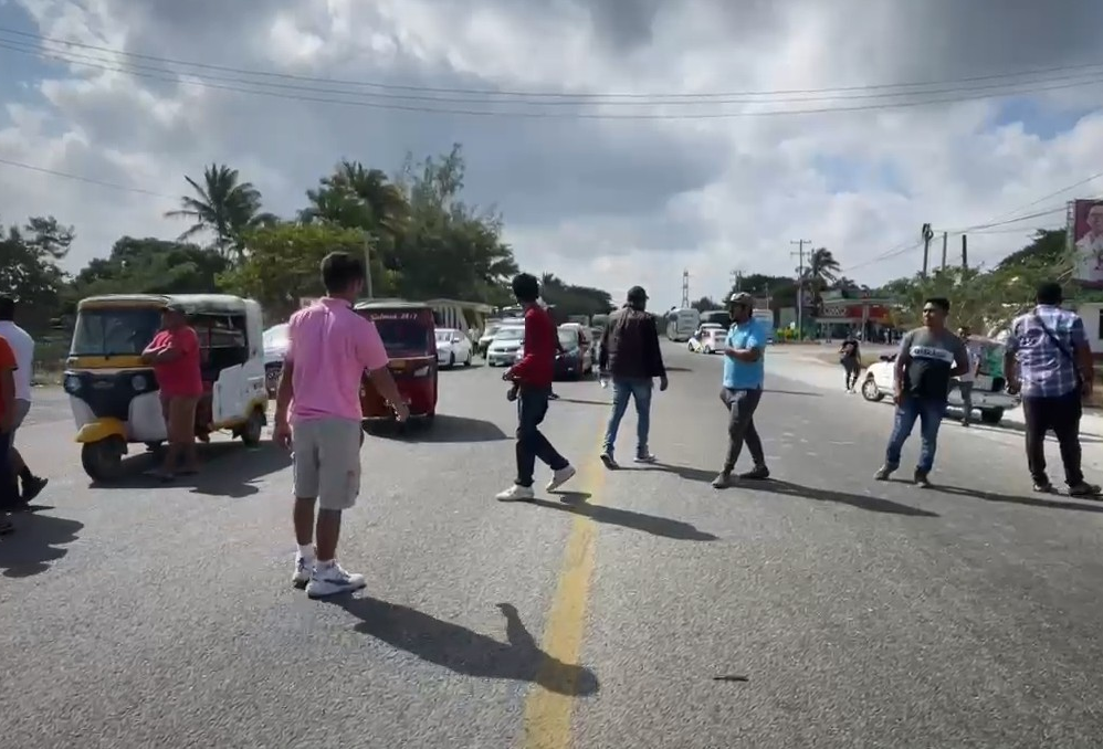 Pirotecnia deja 10 heridos en fiesta patronal de Mazatlán de Villa de Flores, Oaxaca