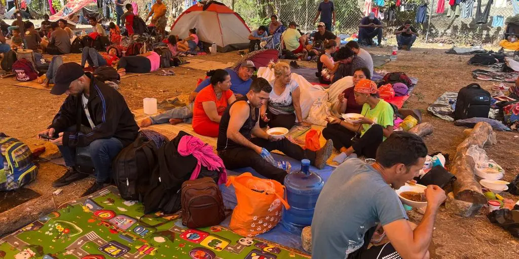Tras falta de apoyo, caravana migrante responsabiliza a Oaxaca sobre posible riesgo en traslado