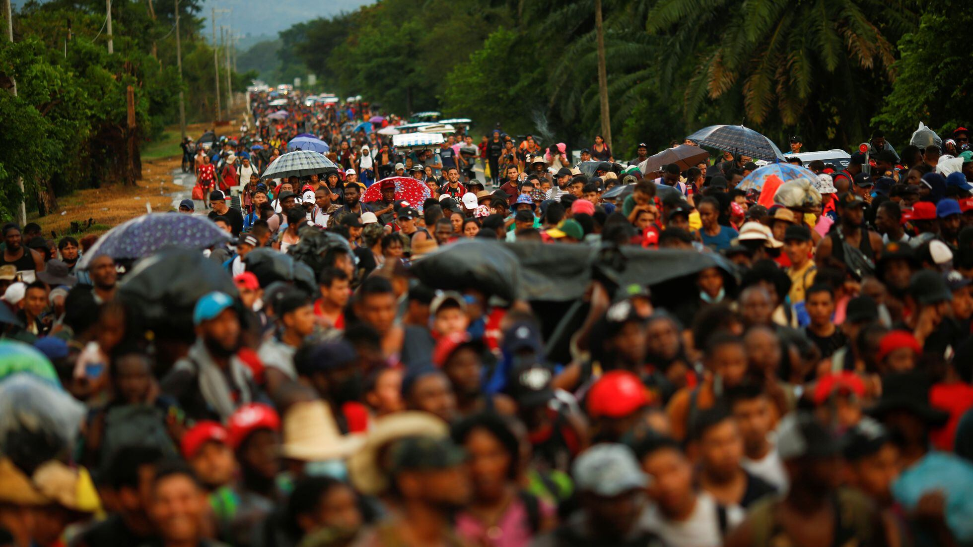 Caravana migrante se divide en Veracruz; la mitad fue enviada de regreso a Oaxaca