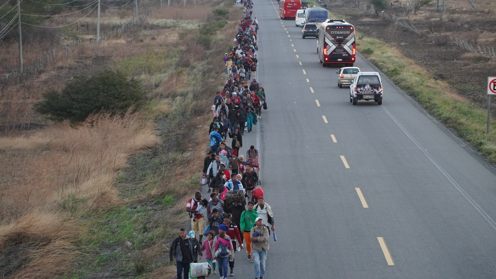 En Oaxaca, caravana migrante pide a las autoridades respetar el derecho de libre tránsito