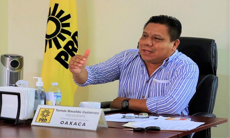 Hackean cuenta de WhatsApp de Tomás Basaldu, dirigente del PRD en Oaxaca