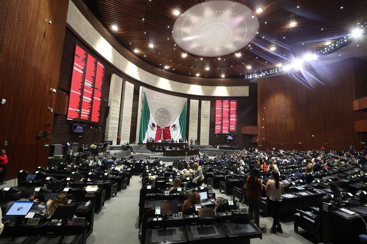 Chocan 4T y oposición al iniciar diálogos sobre reformas de AMLO