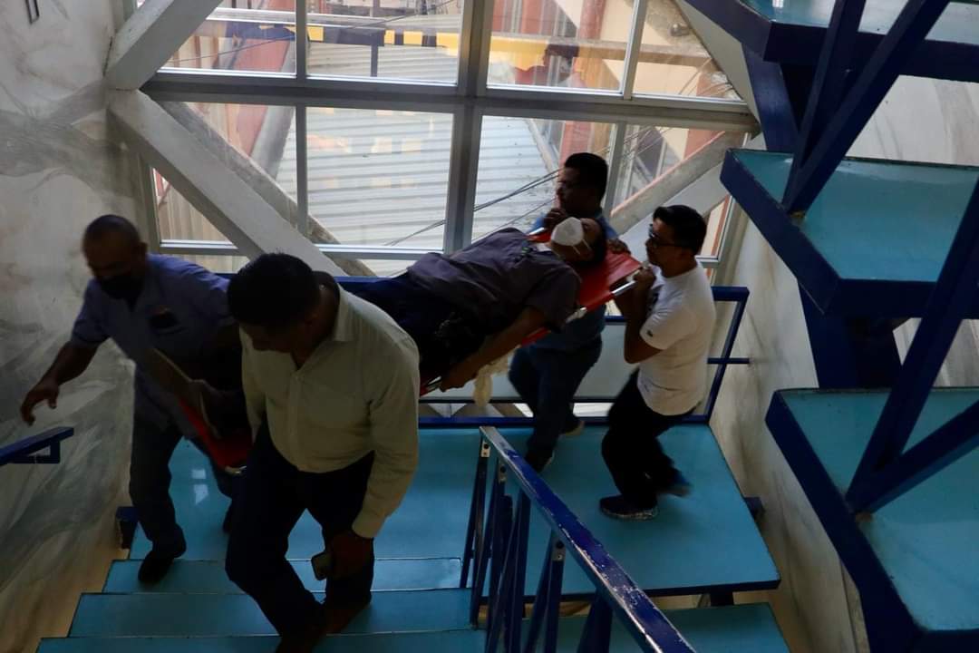 Graves problemas en el hospital civil: Elevadores descompuestos ponen en riesgo vidas de pacientes