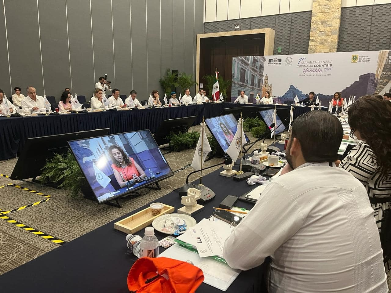Oaxaca Comparte su Modelo de Laboratorio de Genética con Tribunales en Todo el País