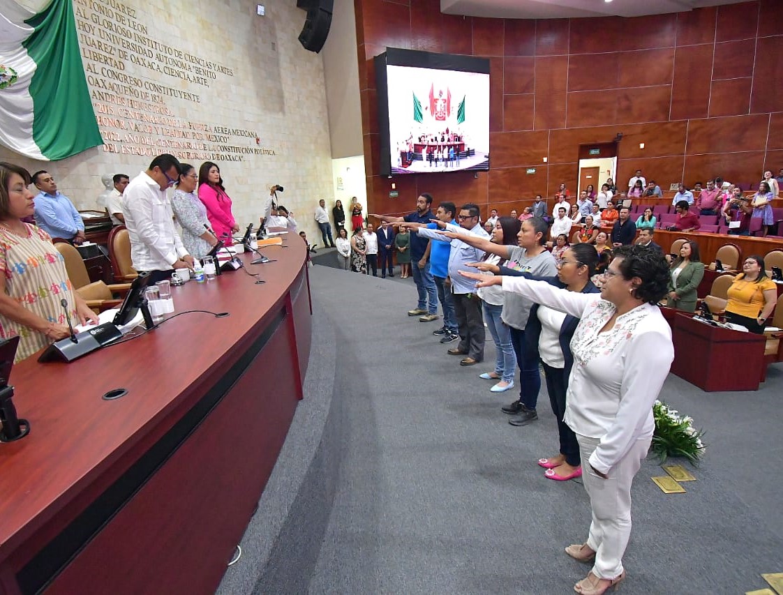 Rinden protesta integrantes del Consejo Estatal Ciudadano de Búsqueda de Personas Desaparecidas de Oaxaca