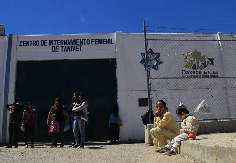 Vinculan a proceso a Trabajadora social por intentar ingresar droga a tanivet