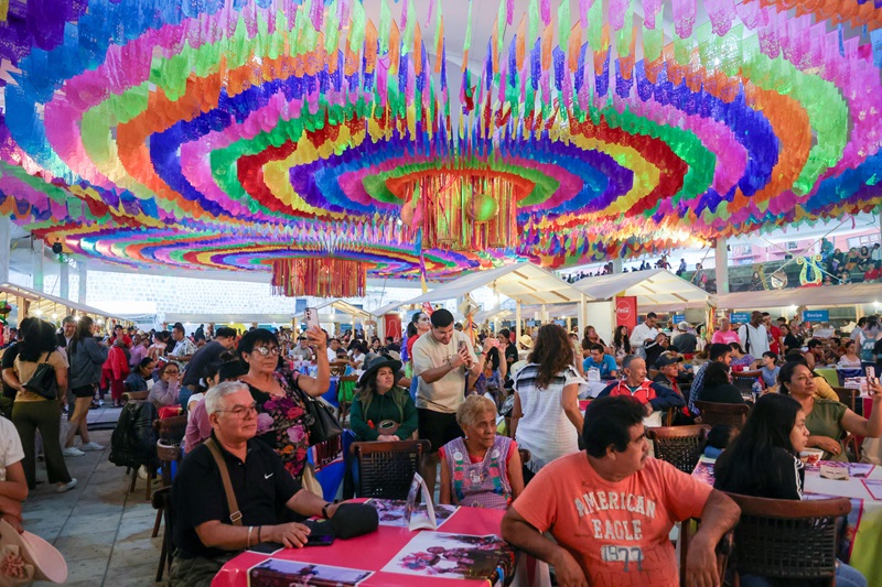 Tianguis Gastronómico en Oaxaca: Un Festín de Platillos Ancestrales de las Ocho Regiones del Estado