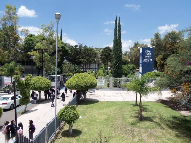 Estudiante del CBTIS 118 pierde todo el dinero de la graduación en apuestas