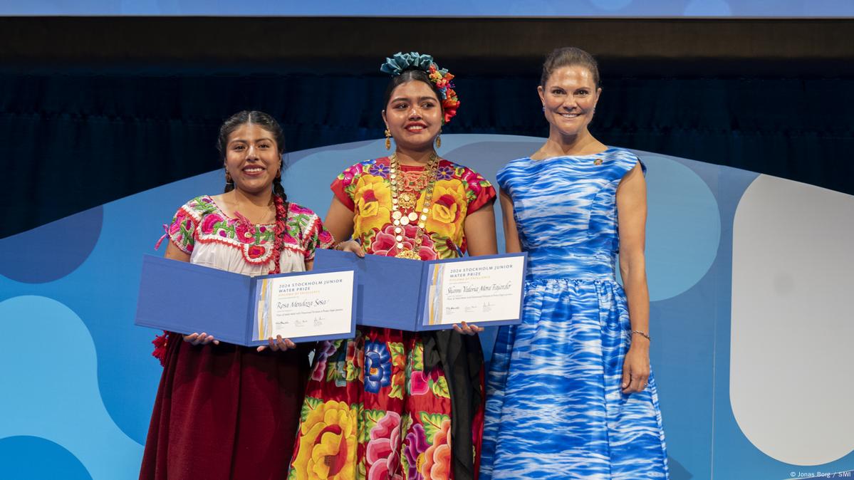 Dos alumnas de bachillerato de Teotitlán ganan el Premio Juvenil del Agua por innovador proyecto en Oaxaca