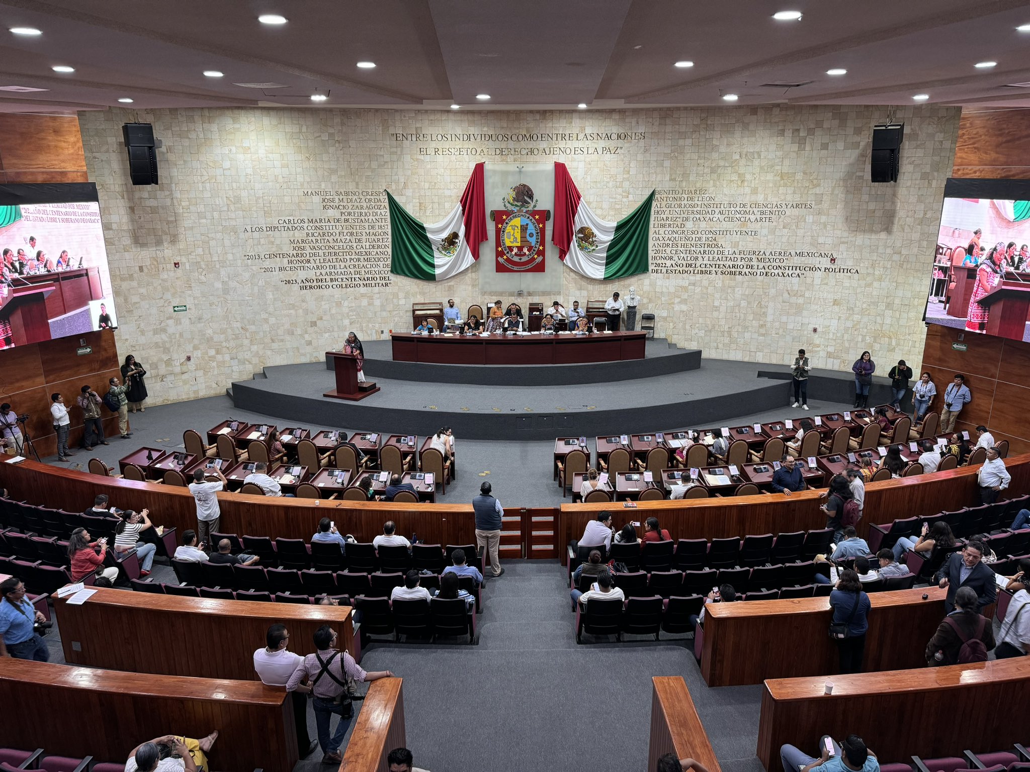 Congresistas Exigen Igualdad y Respeto para Pueblos Indígenas