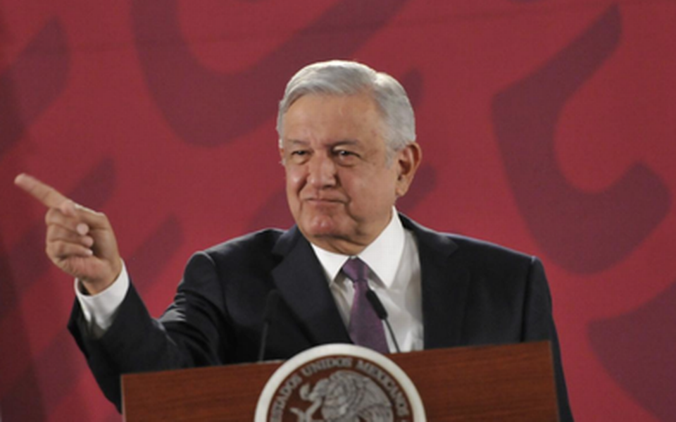 AMLO rechaza propuesta de Morena para inscribir la frase “Primero los pobres” en el Congreso de Oaxaca
