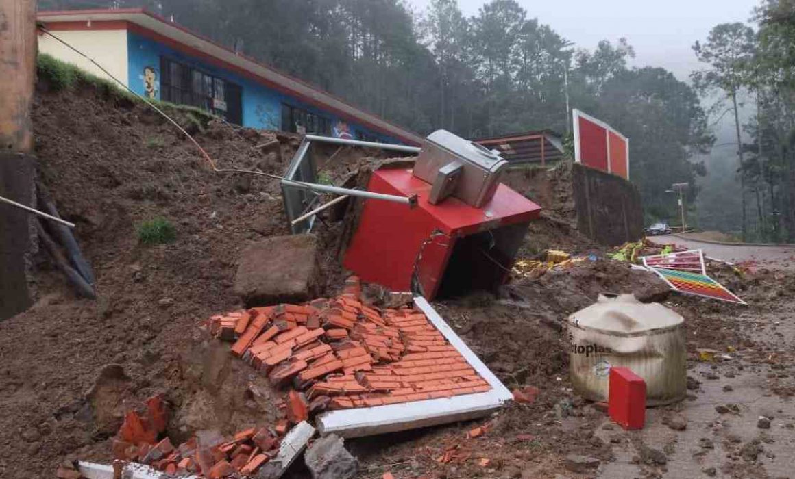 Tragedia en Oaxaca: Muere mujer de la tercera edad por lluvias de la tormenta tropical Nadine