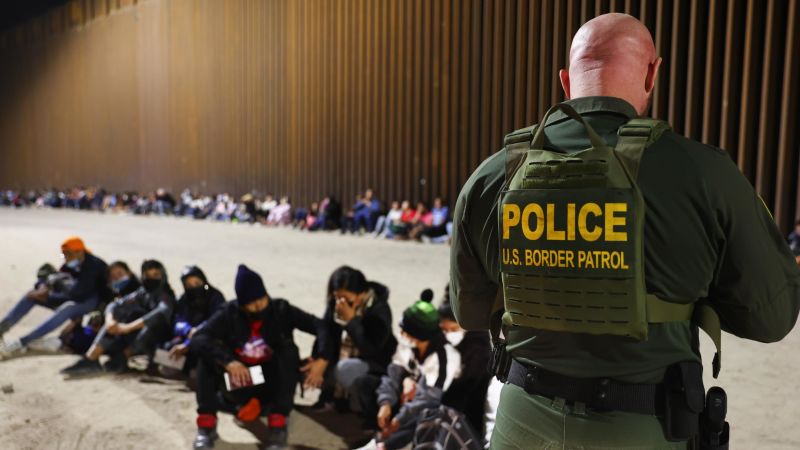 México lanza la Estrategia de Repatriación “México te abraza” para apoyar a migrantes retornados