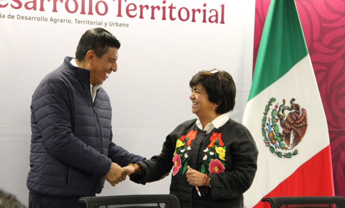 Gobierno de Oaxaca firma convenio para la construcción de 66 mil viviendas en seis años
