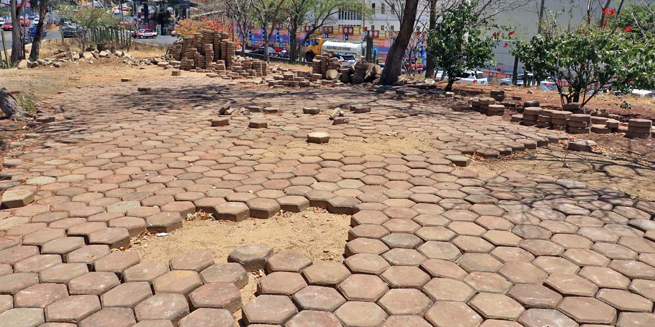 Parque Monumento a La Madre en Oaxaca: Abandono y Deterioro a Seis Meses de Iniciar su Rehabilitación