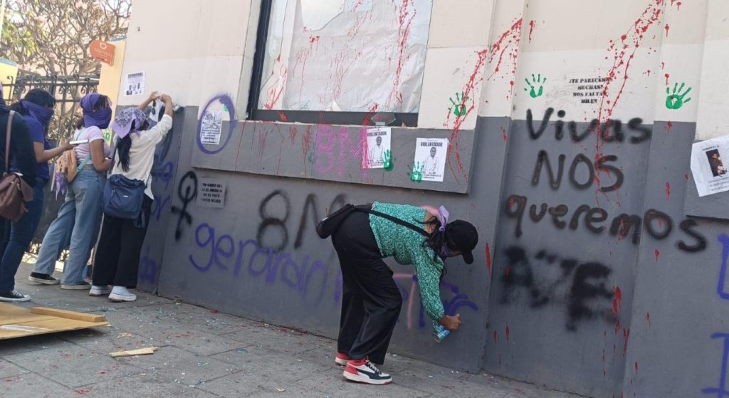 Oaxaca espera evaluación de daños en inmuebles tras las manifestaciones del 8M