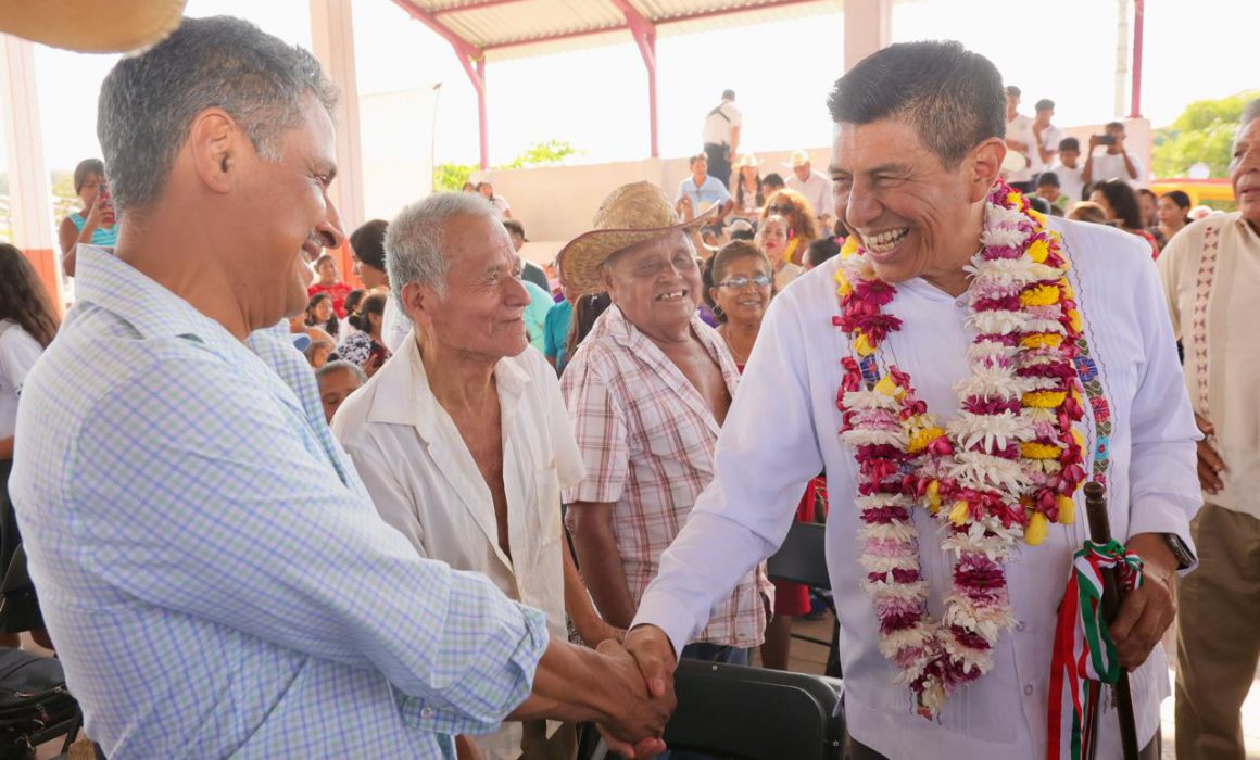 El Gobernador Salomón Jara Cruz Anuncia Avances en Infraestructura y Apoyos para el Desarrollo Regional en la Mixteca
