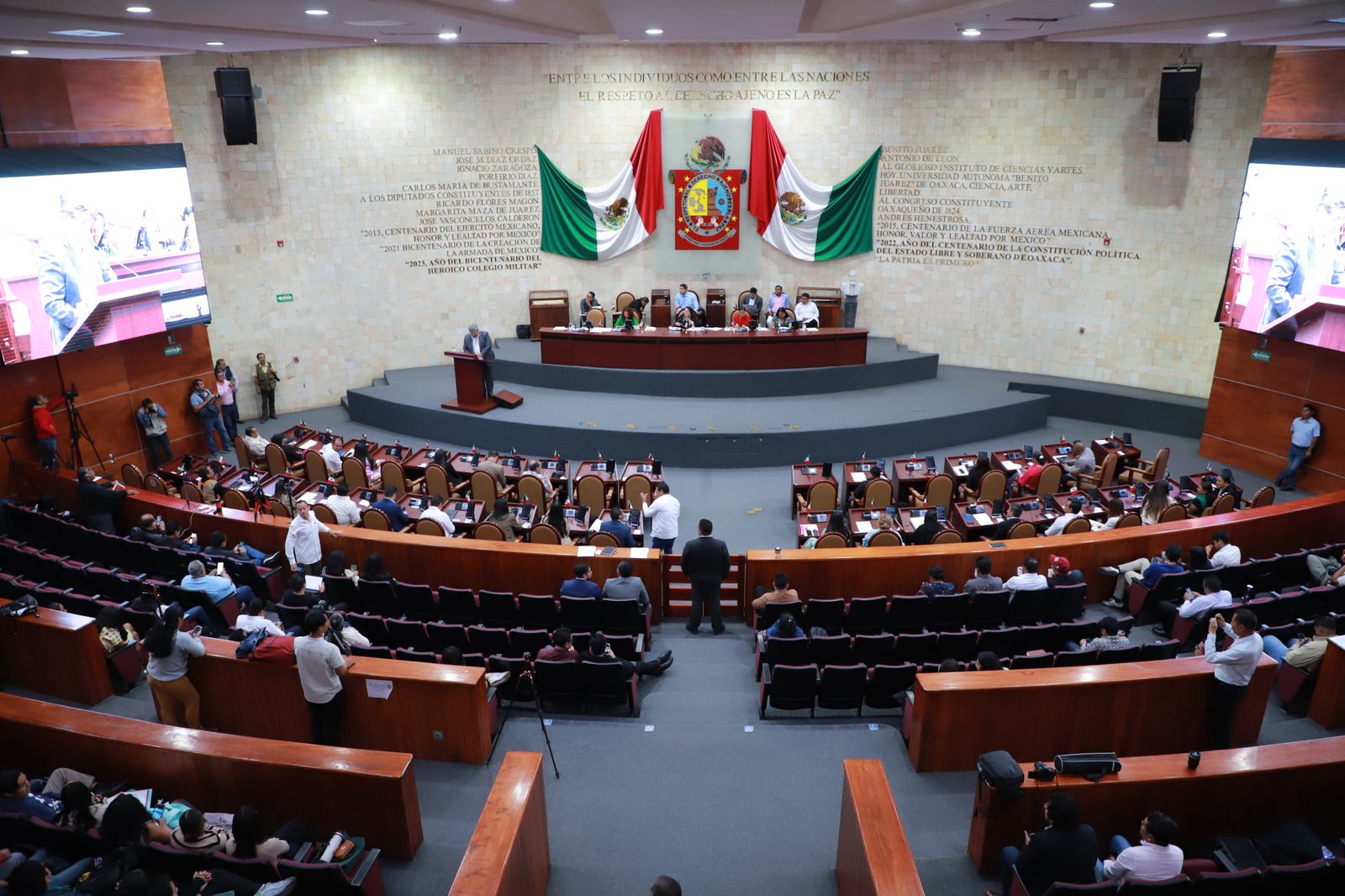 Aprueba Poder Legislativo decretos en materia de pueblos afromexicanos y competencia de la DDHPO