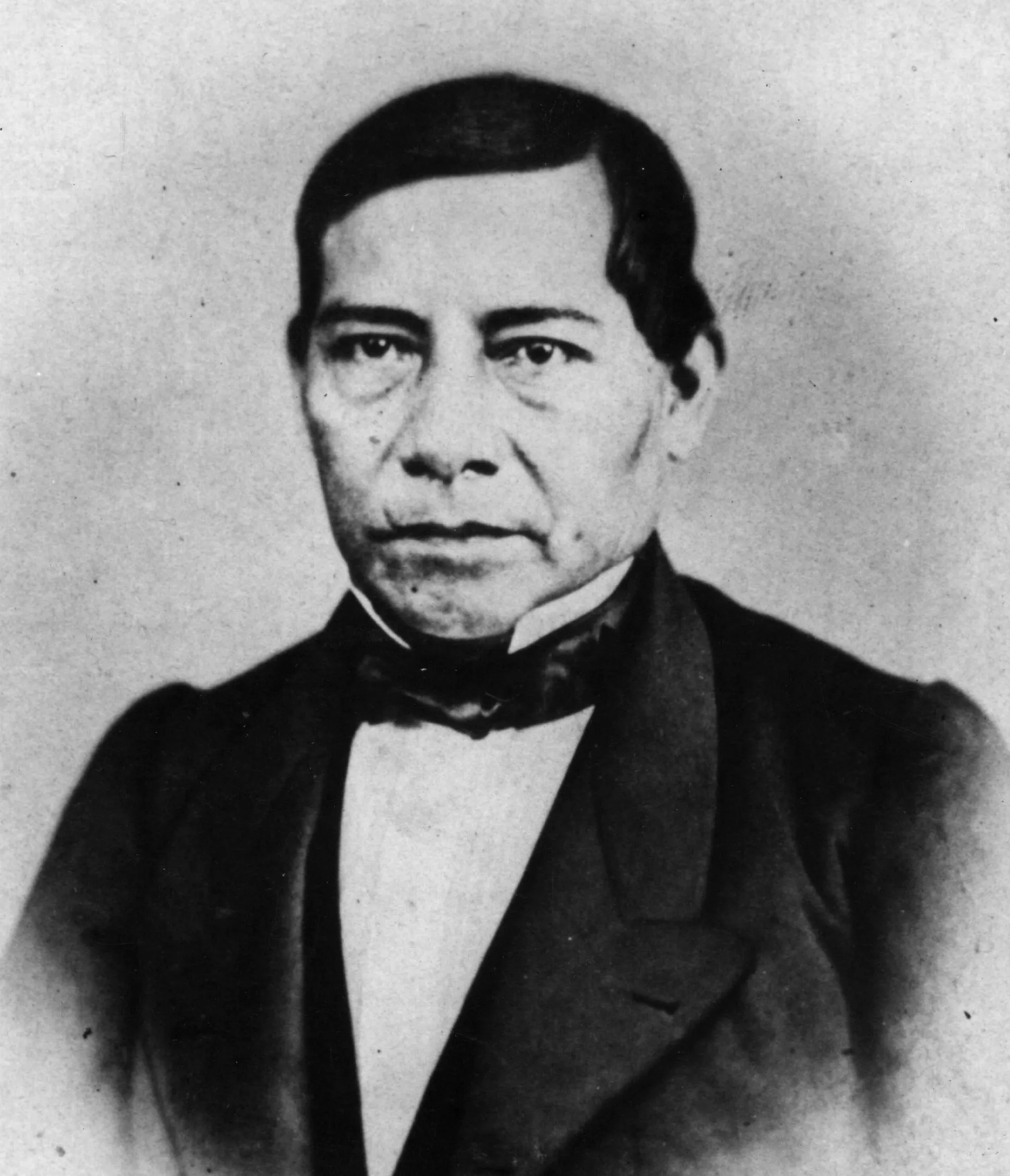 Conmemoran los 219 años del nacimiento de Benito Juárez, el “Benemérito de las Américas”