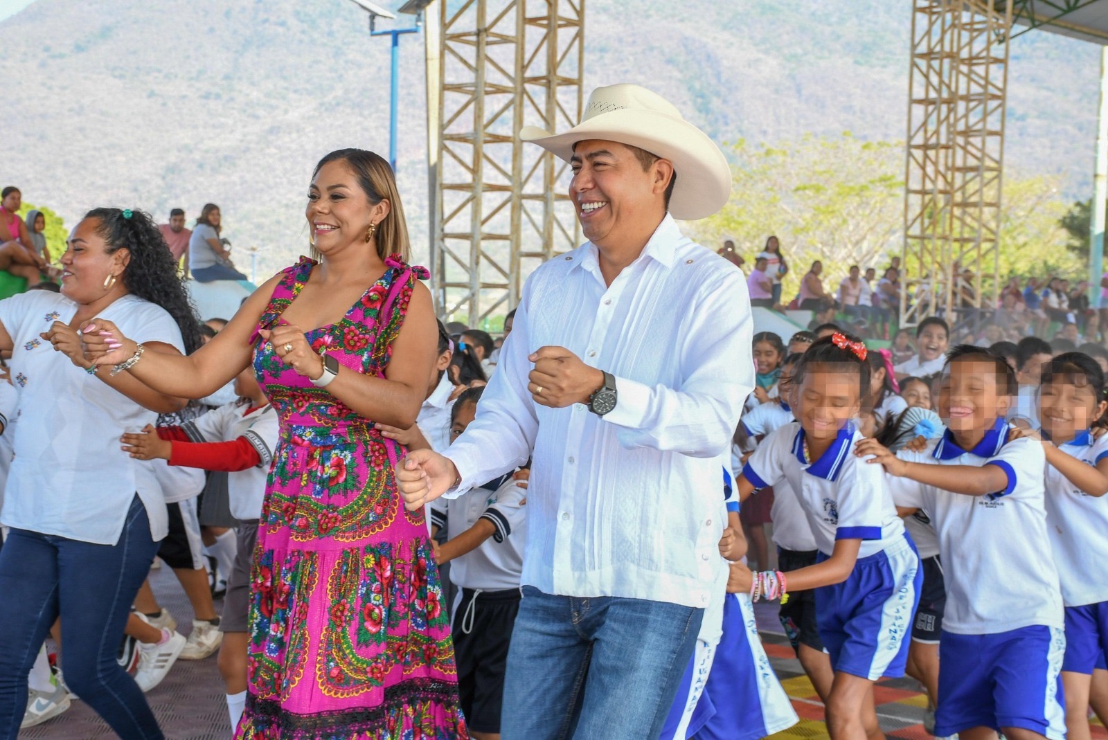Compartimos la magia de la lectura con la niñez de Huatulco