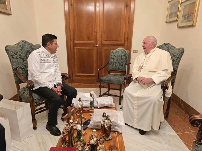 El Gobernador de Oaxaca expresa condolencias por el fallecimiento del Papa Francisco