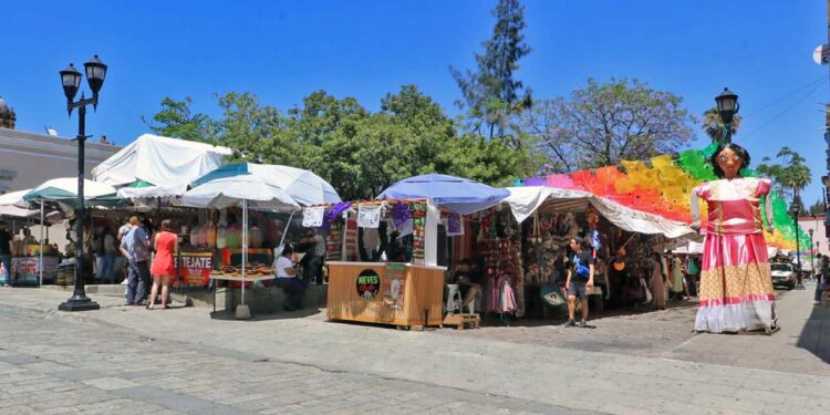 Conflictos y Irregularidades Marcan la Expansión de las Expoferias en Oaxaca