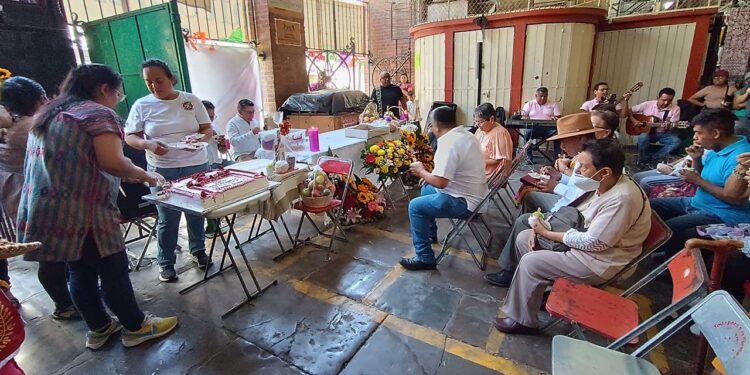 El Mercado Benito Juárez Celebra su 131 Aniversario con Misa, Festejos y Recuerdos Históricos