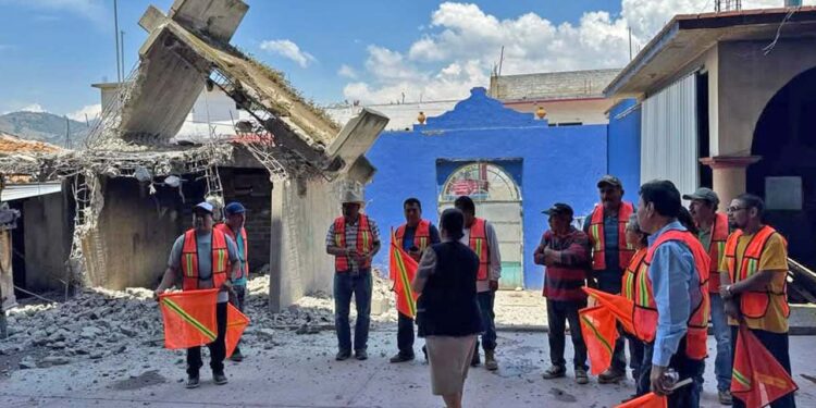 Inicia la construcción de un nuevo comedor comunitario en Santiago Juxtlahuaca para apoyar a los más necesitados