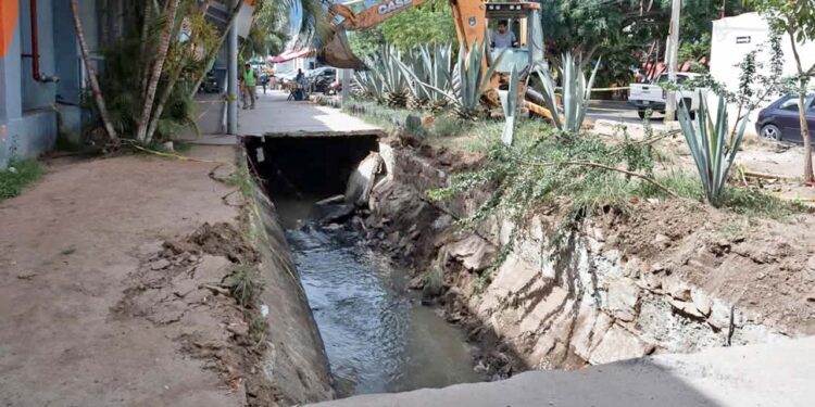 Comienza rehabilitación del Andador del Sol tras colapso en Oaxaca de Juárez