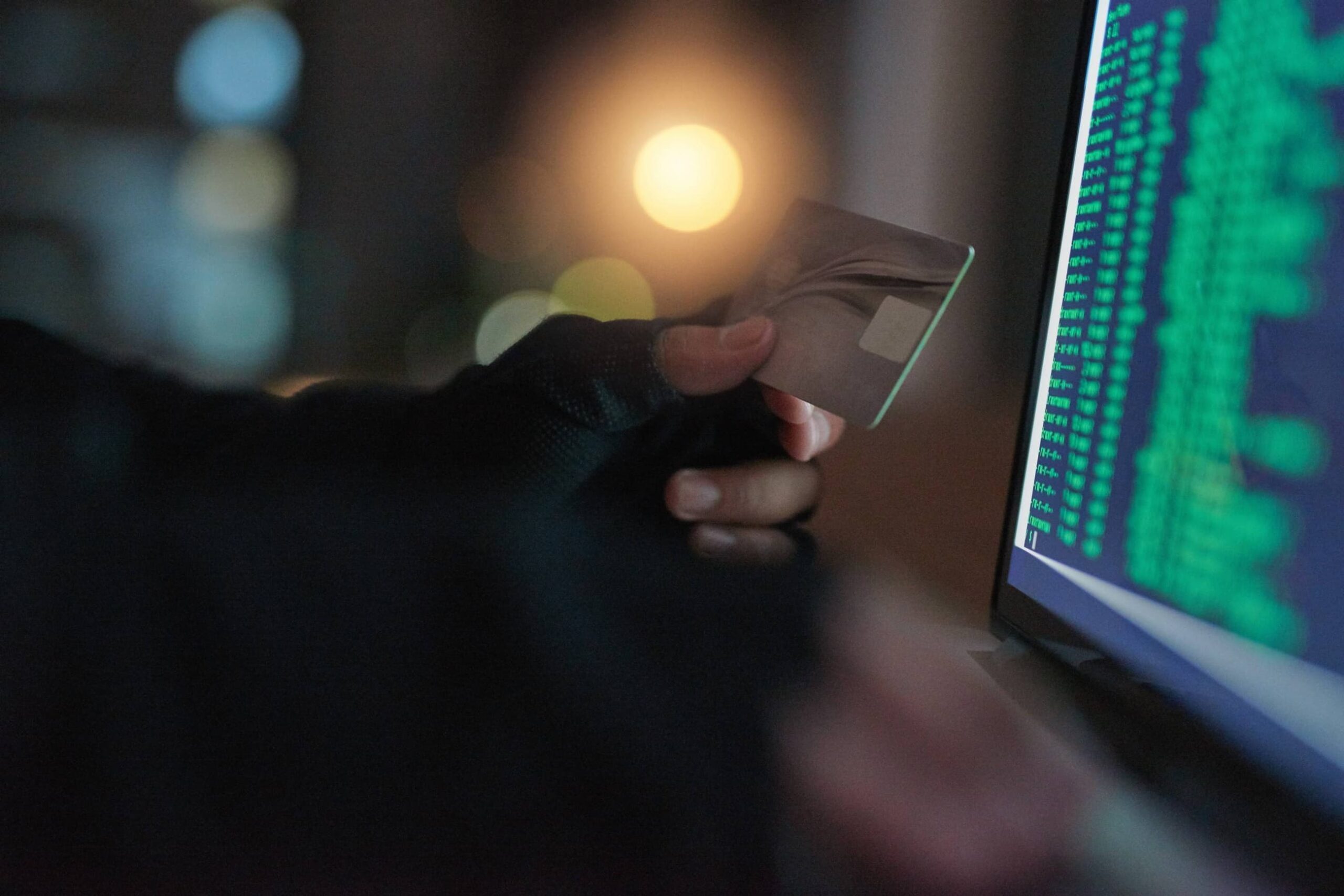 Aumento de Solvencia Financiera en Mayo Dispara los Fraudes Bancarios: Expertos Alertan sobre Riesgos de Robo de Identidad