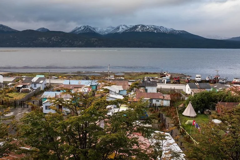 Fuerte sismo de magnitud 7.4 sacude el sur de Chile y activa alerta de tsunami en Magallanes